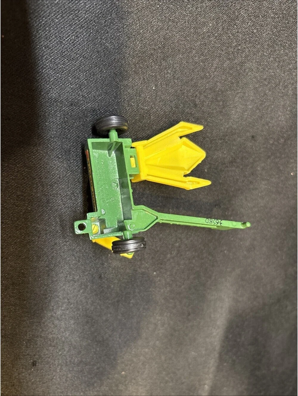 Vintage ERTL John Deere Pull Type Forage Harvester Die-cast 1/64 Great Toy /Con.